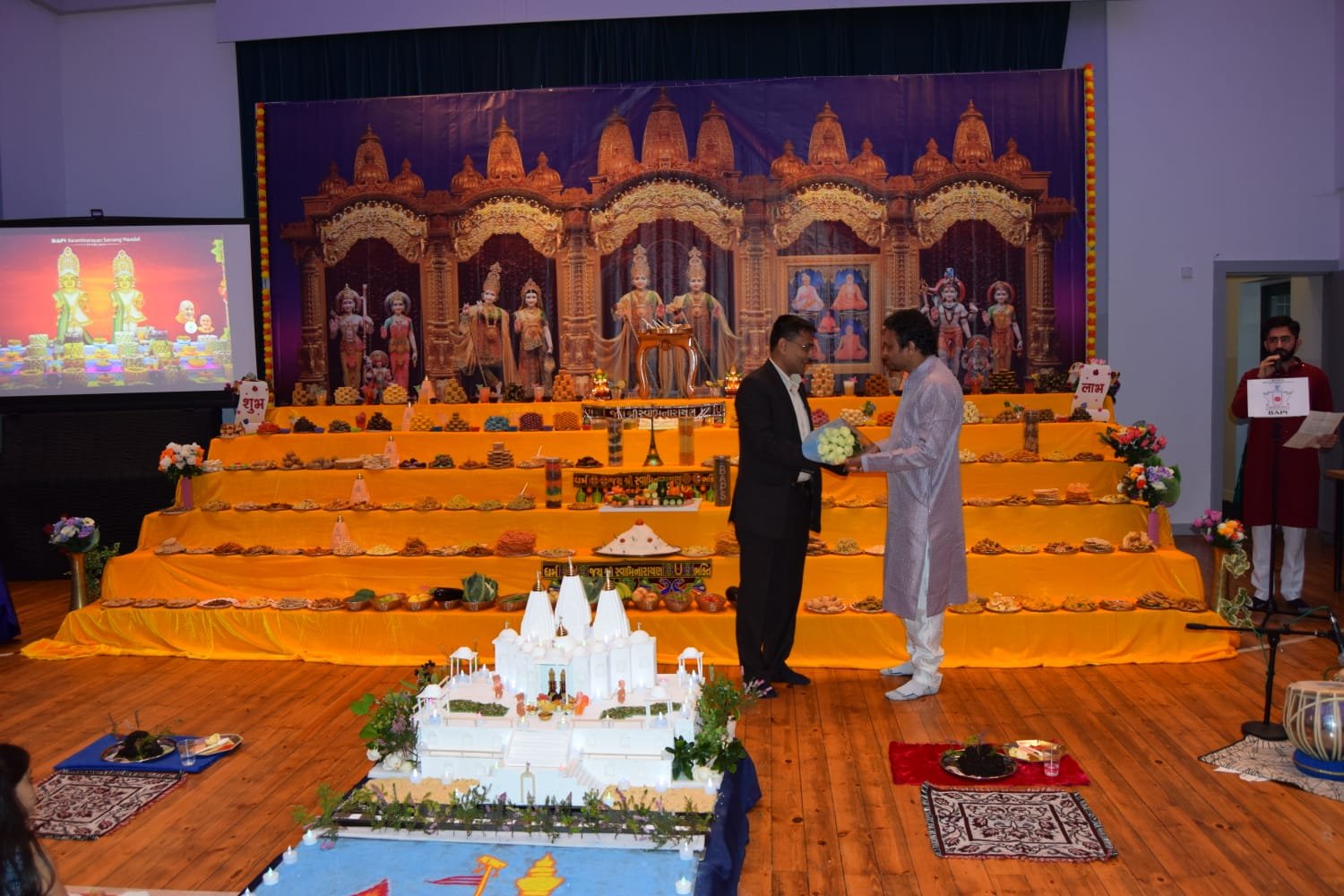 Vice Consul attended the Diwali celebration at BAPS Satsang Centre.