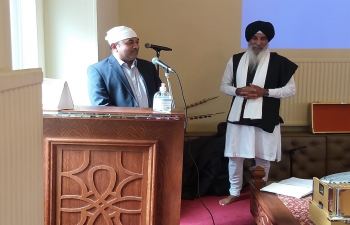 Consul General Mr. Bijay Selvaraj and Consul Satya Veer Singh visited Edinburgh Gurdwara on 5 September 2021. 